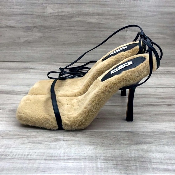 RARE NA-KD Faux Fur Sole Strappy Heels - Picture 14 of 16